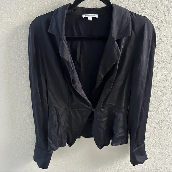 Good American wrap tux silky black collared blouse - Picture 4 of 13